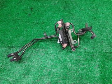 ИНЖЕКТОР НА SUBARU LEGACY BH5 EJ206