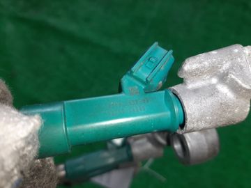 ИНЖЕКТОР НА TOYOTA ESTIMA ACR50W 2AZ-FE