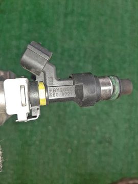 ИНЖЕКТОР НА NISSAN SERENA C25 MR20DE
