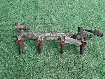 ИНЖЕКТОР НА TOYOTA CORONA EXIV ST200 4S-FE