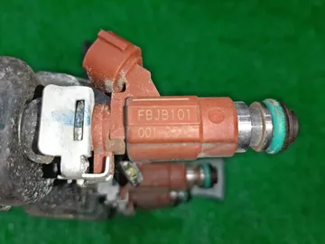 ИНЖЕКТОР НА NISSAN MARCH AK12 CR12DE