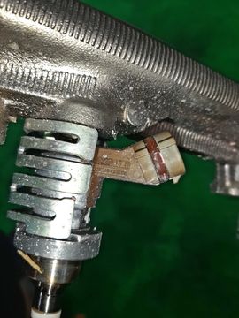 ИНЖЕКТОР НА LEXUS LS460 USF40 1UR-FSE