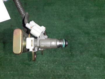 ИНЖЕКТОР НА NISSAN X-TRAIL NT30 QR20DE