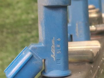 ИНЖЕКТОР НА TOYOTA SIENTA NCP81G 1NZ-FE