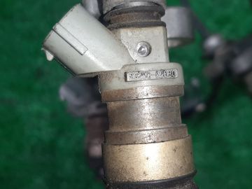 ИНЖЕКТОР НА TOYOTA GRANVIA VCH10W 5VZ-FE