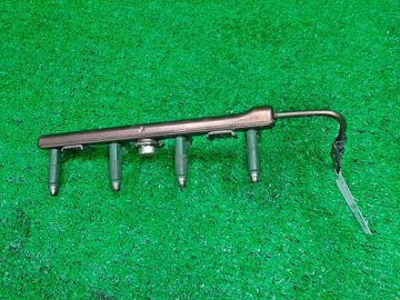 ИНЖЕКТОР НА TOYOTA WISH ZNE10G 1ZZ-FE