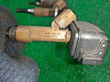 ИНЖЕКТОР НА TOYOTA NOAH ZRR70G 3ZR-FAE