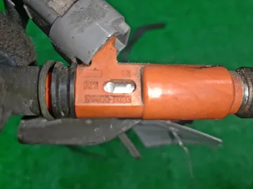 ИНЖЕКТОР НА MAZDA DEMIO DW3W B3