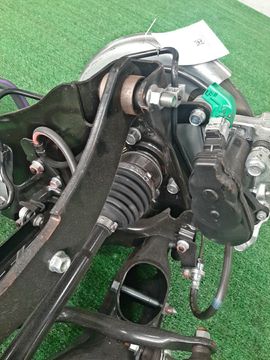 БАЛКА НА MITSUBISHI DELICA D5 CV1W 4N14