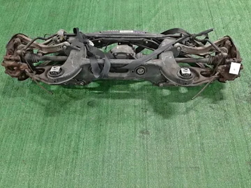 БАЛКА НА MERCEDES-BENZ C180 W204 271820