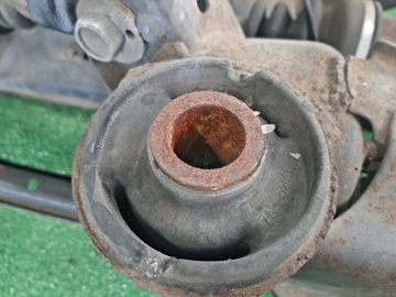 БАЛКА НА NISSAN LAUREL C35 RB20DE