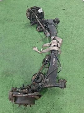БАЛКА НА TOYOTA VOXY ZRR75 3ZR-FE