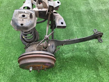 БАЛКА НА MAZDA AXELA BK5P ZY-VE