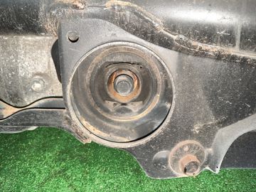БАЛКА НА SUZUKI ESCUDO TDA4W J24B