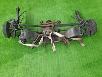 БАЛКА НА MITSUBISHI AIRTREK CU4W 4G64