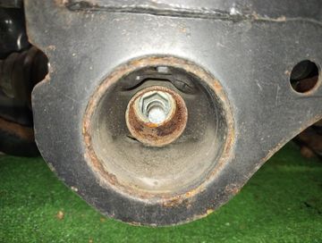 БАЛКА НА NISSAN SERENA NC25 MR20DE