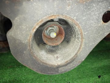 БАЛКА НА NISSAN SERENA NC25 MR20DE