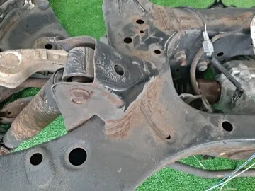 БАЛКА НА NISSAN X-TRAIL NT31 MR20DE
