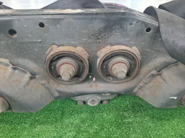БАЛКА НА SUBARU LEGACY BE5 EJ204