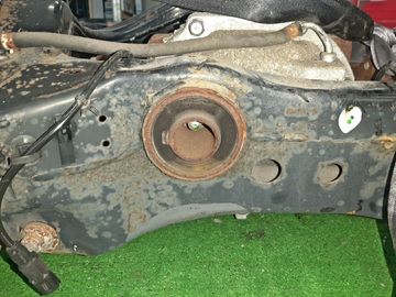 БАЛКА НА NISSAN SKYLINE CROSSOVER NJ50 VQ37VHR
