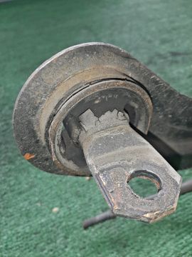 БАЛКА НА MAZDA AXELA BKEP LF-VE