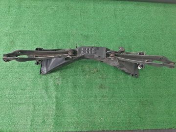 БАЛКА НА MITSUBISHI DION CR6W 4G94