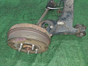 БАЛКА НА TOYOTA NOAH AZR65G 1AZ-FSE