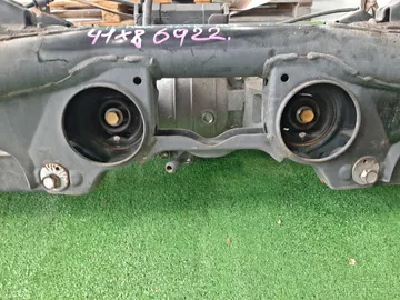 БАЛКА НА SUZUKI ESCUDO TDA4W J24B