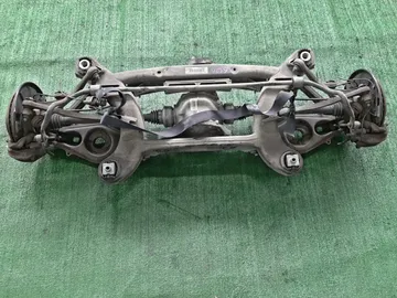 БАЛКА НА MERCEDES-BENZ CLS-CLASS C218 276.958