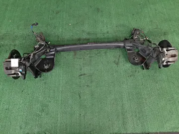 БАЛКА НА HONDA VEZEL RU3 LEB