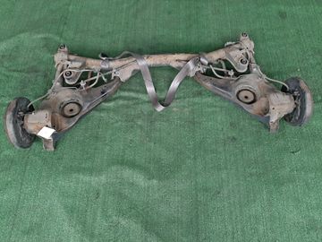 БАЛКА НА MITSUBISHI CHARIOT GRANDIS N84W 4G64