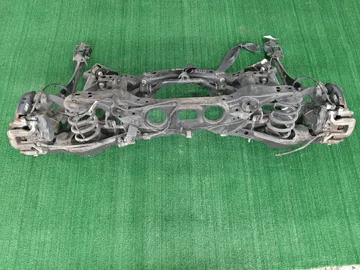 БАЛКА НА TOYOTA HARRIER ZSU60W 3ZR-FAE