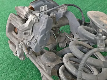 БАЛКА НА TOYOTA HARRIER ZSU60W 3ZR-FAE