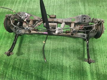 БАЛКА НА MAZDA AXELA BK3P L3-VDT