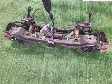 БАЛКА НА MAZDA AXELA BKEP LF-VE