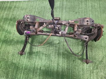 БАЛКА НА MAZDA AXELA BKEP LF-VE