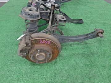 БАЛКА НА MAZDA AXELA BK3P L3-VDT