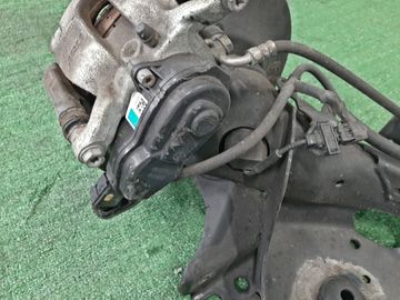 БАЛКА НА HONDA VEZEL RU3 LEB