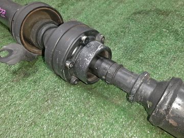 КАРДАН НА TOYOTA ISIS ZGM15G 2ZR-FAE