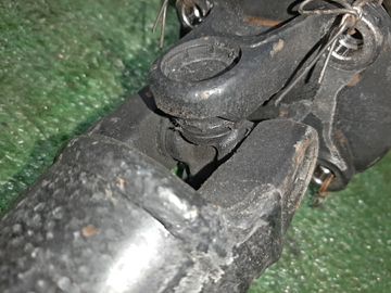 КАРДАН НА TOYOTA ISIS ZGM15G 2ZR-FAE