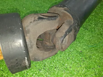 КАРДАН НА TOYOTA AVENSIS AZT255 1AZ-FSE