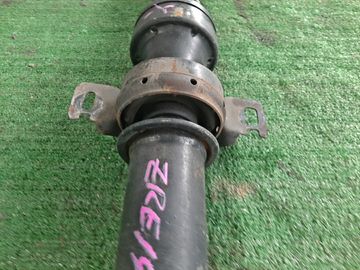 КАРДАН НА TOYOTA COROLLA  AXIO ZRE144 2ZR-FE