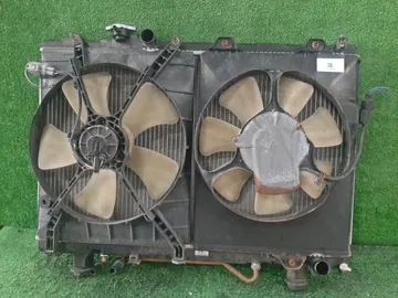 РАДИАТОР ОСНОВНОЙ НА TOYOTA IPSUM SXM10G 3S-FE