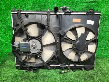 РАДИАТОР ОСНОВНОЙ НА MITSUBISHI CHARIOT GRANDIS N84W 4G64
