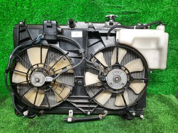 РАДИАТОР ОСНОВНОЙ НА TOYOTA ESTIMA ACR30W 2AZ-FE