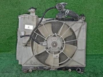 РАДИАТОР ОСНОВНОЙ НА TOYOTA VITZ NCP10 2NZ-FE