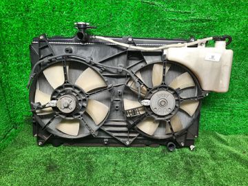 РАДИАТОР ОСНОВНОЙ НА TOYOTA IPSUM ACM21W 2AZ-FE