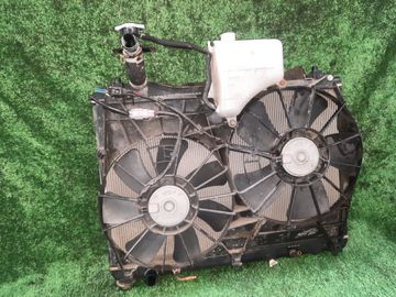 РАДИАТОР ОСНОВНОЙ НА SUZUKI ESCUDO TDA4W J24B