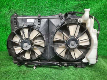 РАДИАТОР ОСНОВНОЙ НА HONDA STREAM RN1 D17A