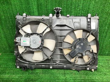 РАДИАТОР ОСНОВНОЙ НА MITSUBISHI GRANDIS NA4W 4G69